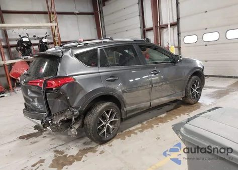 2018 Toyota Rav4 Se z USA, uszkodzony, nr VIN JTMJFREV0JJ175422